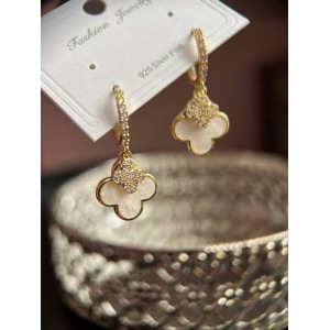 Серьги в стиле Ван Клиф Клевер  . Photo 2